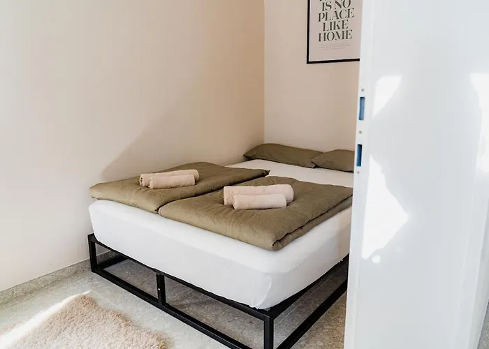 K - Modern Retreat - Great Location Vienna